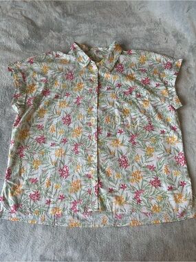 Style & Co. White Floral Button-Down Shirt with Pink and Yellow Flowers